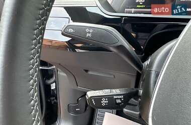 Внедорожник / Кроссовер Audi e-tron 2021 в 