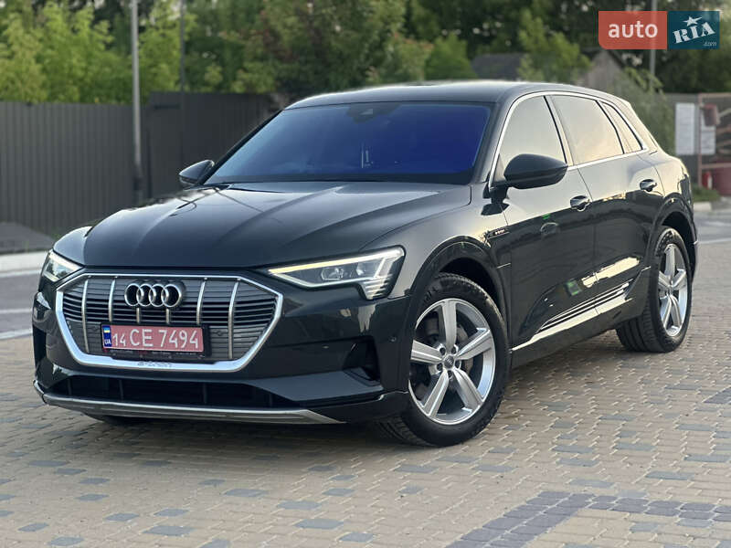 Внедорожник / Кроссовер Audi e-tron 2020 в 
