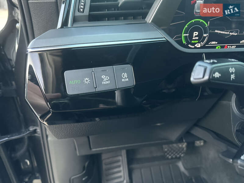 Внедорожник / Кроссовер Audi e-tron 2020 в Тернополе