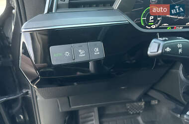 Внедорожник / Кроссовер Audi e-tron 2020 в 