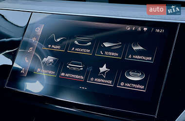 Внедорожник / Кроссовер Audi e-tron 2020 в 