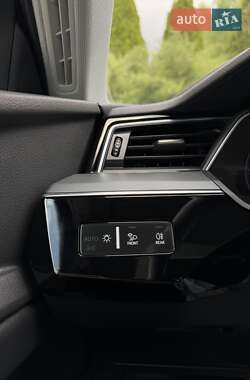 Внедорожник / Кроссовер Audi e-tron 2020 в 