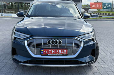 Внедорожник / Кроссовер Audi e-tron 2019 в 
