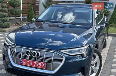 Внедорожник / Кроссовер Audi e-tron 2021 в 