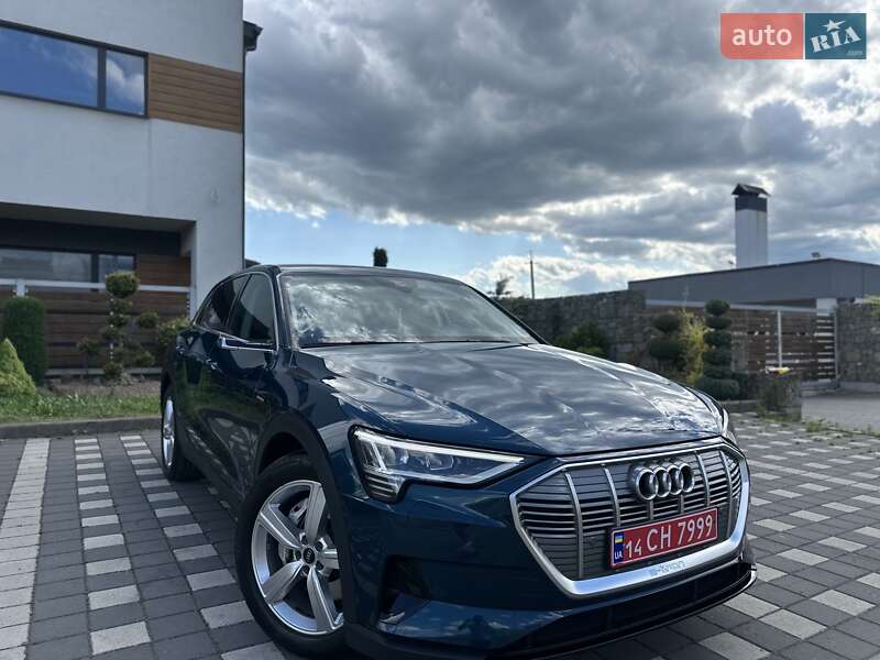Внедорожник / Кроссовер Audi e-tron 2021 в Стрые