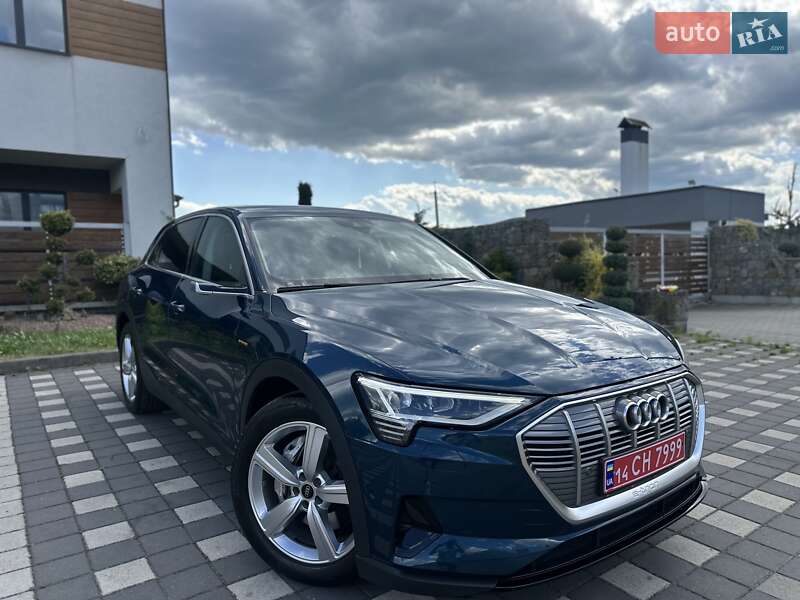 Внедорожник / Кроссовер Audi e-tron 2021 в Стрые
