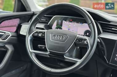 Внедорожник / Кроссовер Audi e-tron 2021 в 