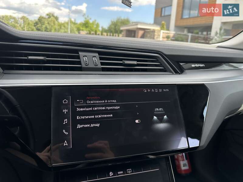 Внедорожник / Кроссовер Audi e-tron 2021 в Стрые