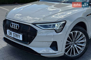 Позашляховик / Кросовер Audi e-tron 2020 в 
