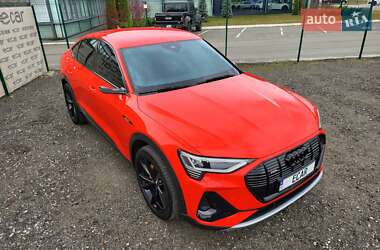 Внедорожник / Кроссовер Audi e-tron 2020 в 