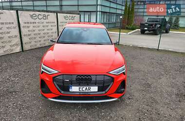 Внедорожник / Кроссовер Audi e-tron 2020 в 