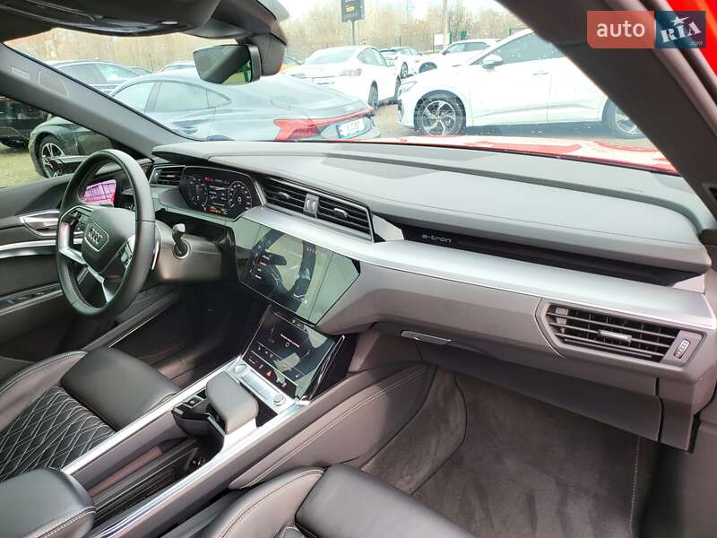 Внедорожник / Кроссовер Audi e-tron 2020 в Киеве