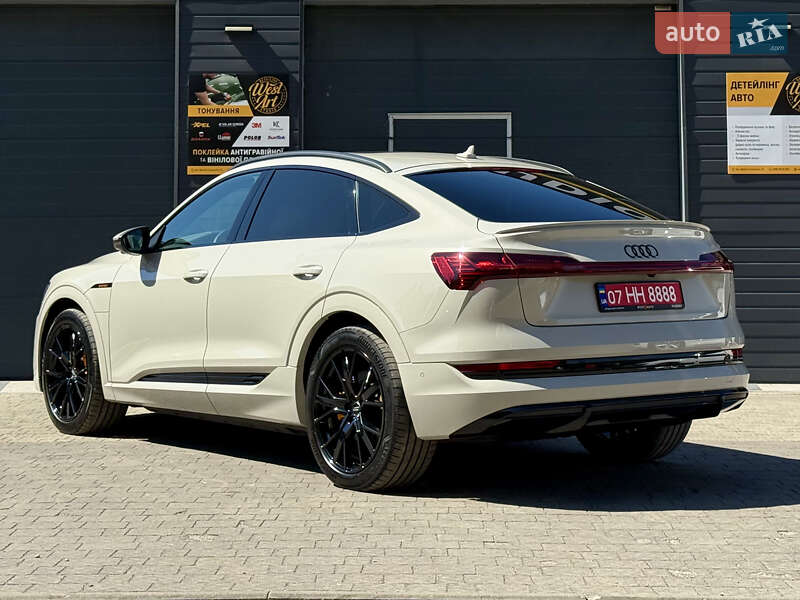 Внедорожник / Кроссовер Audi e-tron 2022 в Мукачево