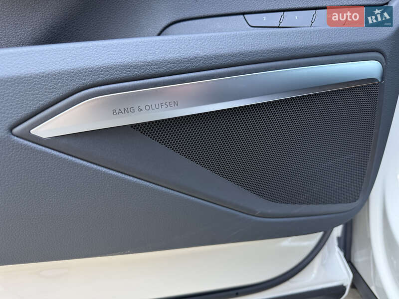 Внедорожник / Кроссовер Audi e-tron 2022 в Мукачево