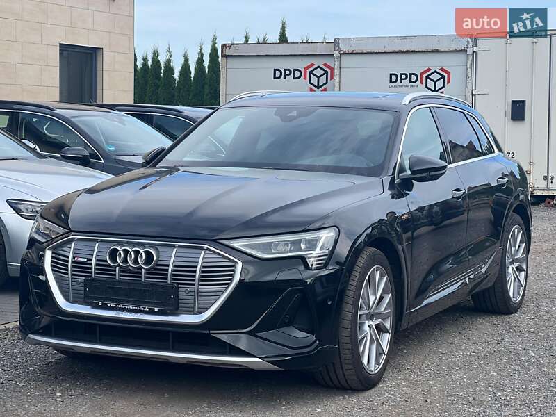 Внедорожник / Кроссовер Audi e-tron 2021 в Ужгороде