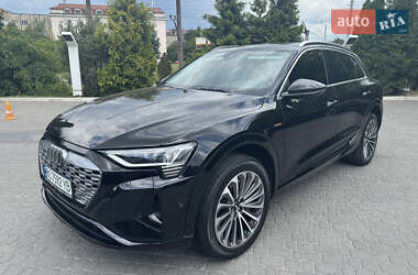 Внедорожник / Кроссовер Audi e-tron 2019 в 