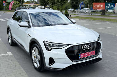 Audi e-tron 2023