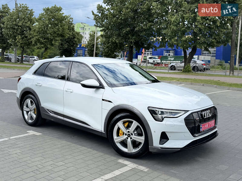 Внедорожник / Кроссовер Audi e-tron 2023 в Хмельницком
