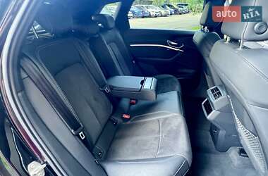Внедорожник / Кроссовер Audi e-tron 2020 в 