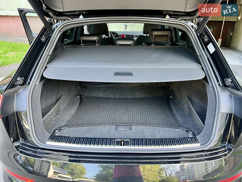 Внедорожник / Кроссовер Audi e-tron 2020 в Киеве