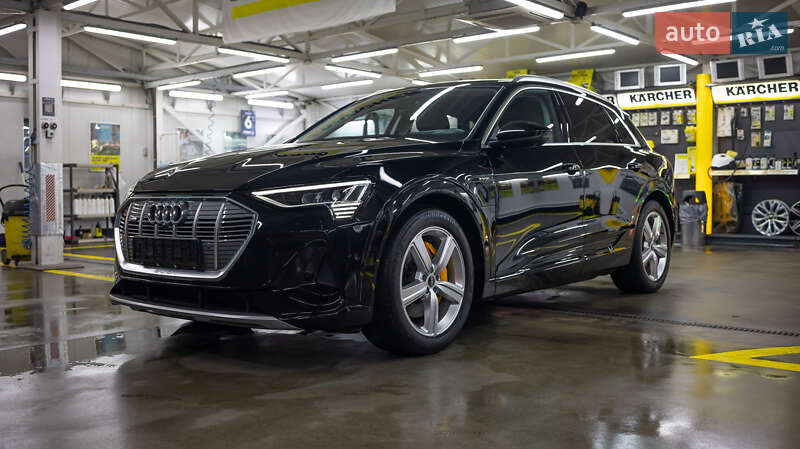 Внедорожник / Кроссовер Audi e-tron 2023 в Черновцах