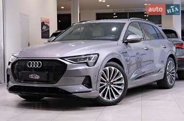 Внедорожник / Кроссовер Audi e-tron 2020 в 