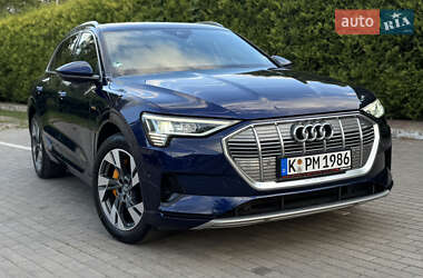 Внедорожник / Кроссовер Audi e-tron 2020 в 