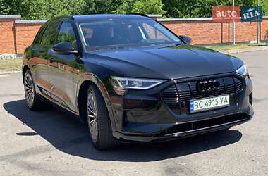 Внедорожник / Кроссовер Audi e-tron 2019 в 