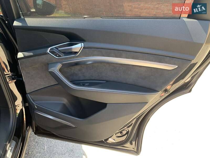 Внедорожник / Кроссовер Audi e-tron 2019 в Дрогобыче