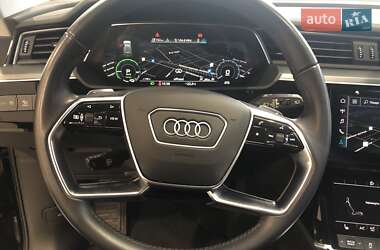Внедорожник / Кроссовер Audi e-tron 2020 в 