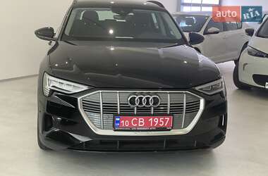 Внедорожник / Кроссовер Audi e-tron 2020 в 