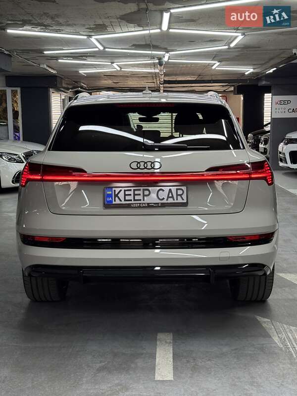Внедорожник / Кроссовер Audi e-tron 2022 в Одессе