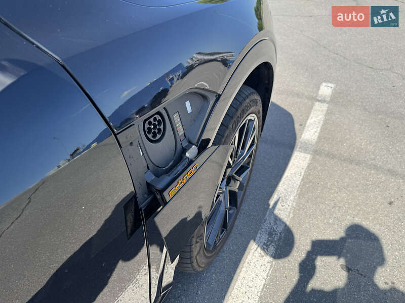 Внедорожник / Кроссовер Audi e-tron 2021 в Днепре