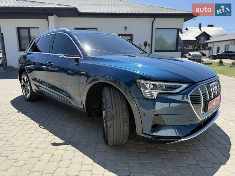 Внедорожник / Кроссовер Audi e-tron 2019 в Луцке