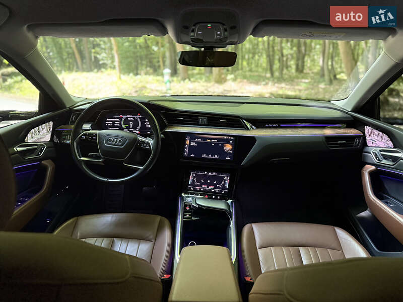 Внедорожник / Кроссовер Audi e-tron 2019 в Луцке