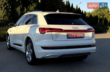 Позашляховик / Кросовер Audi e-tron 2019 в 
