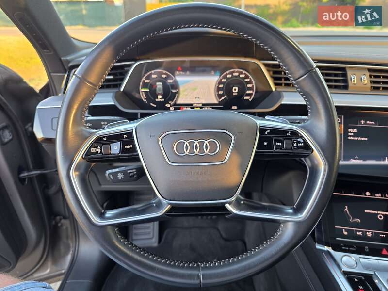 Позашляховик / Кросовер Audi e-tron 2019 в Одесі