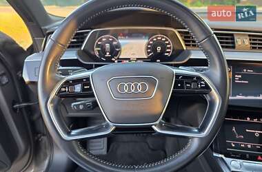 Внедорожник / Кроссовер Audi e-tron 2019 в 
