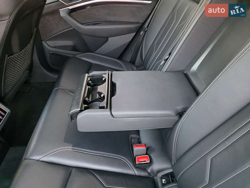 Позашляховик / Кросовер Audi e-tron 2019 в Одесі