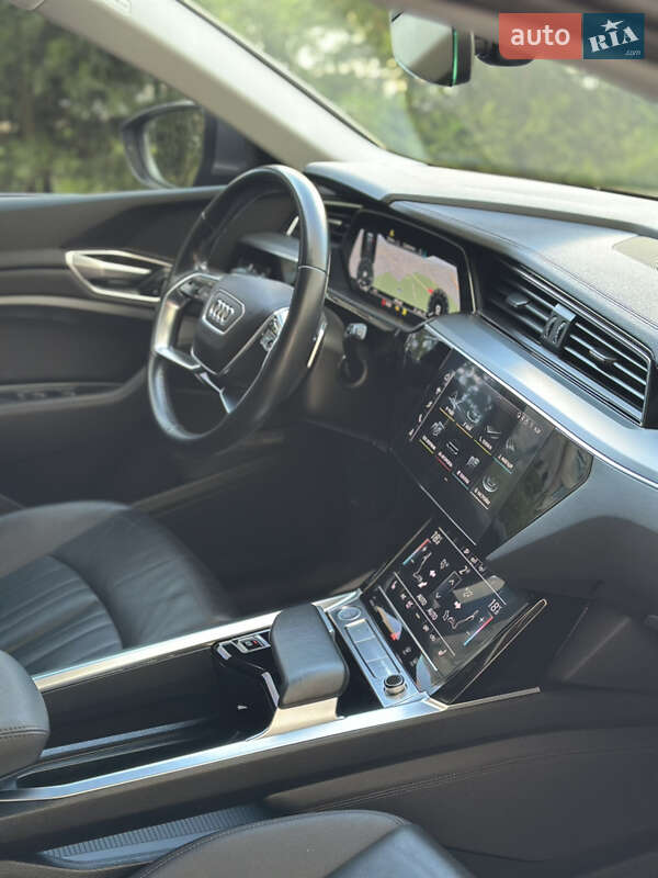 Внедорожник / Кроссовер Audi e-tron 2019 в Ивано-Франковске