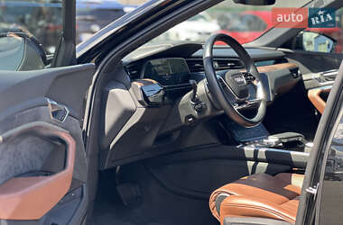 Внедорожник / Кроссовер Audi e-tron 2019 в 