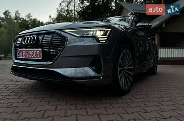 Внедорожник / Кроссовер Audi e-tron 2019 в 