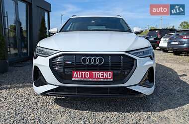 Позашляховик / Кросовер Audi e-tron 2020 в 