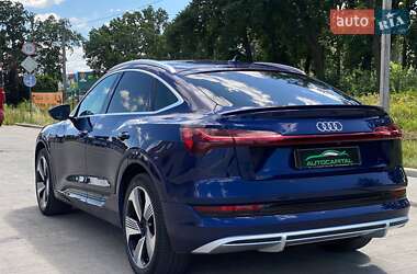 Внедорожник / Кроссовер Audi e-tron 2021 в 