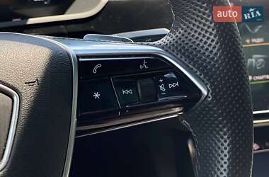 Внедорожник / Кроссовер Audi e-tron 2021 в 