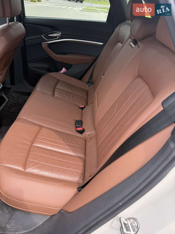 Внедорожник / Кроссовер Audi e-tron 2021 в Луцке фото 7 Внедорожник / Кроссовер Audi e-tron 2021 в Луцке