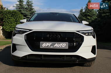 Внедорожник / Кроссовер Audi e-tron 2023 в 