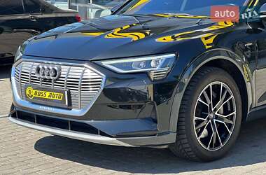 Внедорожник / Кроссовер Audi e-tron 2019 в 