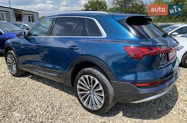 Внедорожник / Кроссовер Audi e-tron 2019 в 