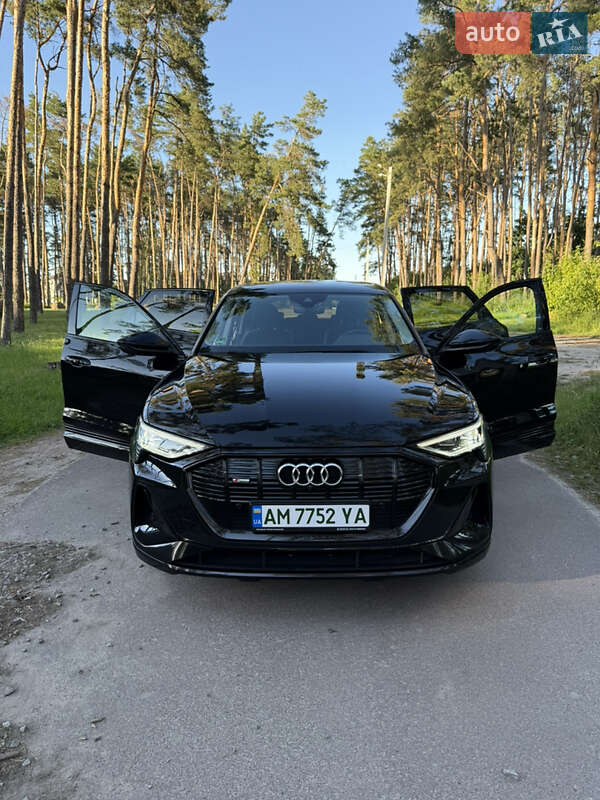 Внедорожник / Кроссовер Audi e-tron 2021 в Житомире